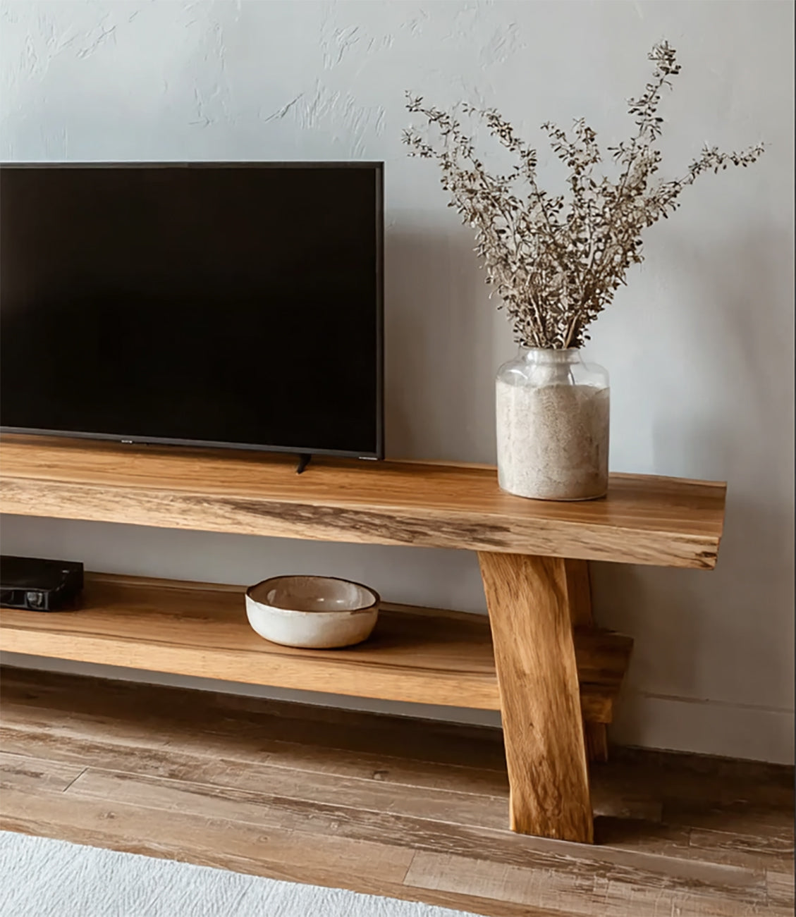Rustic Reclaimed Oak TV Stand – Solid Wood Console with Storage for Living Room